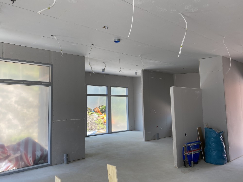 Uudisrakennus sisätilat